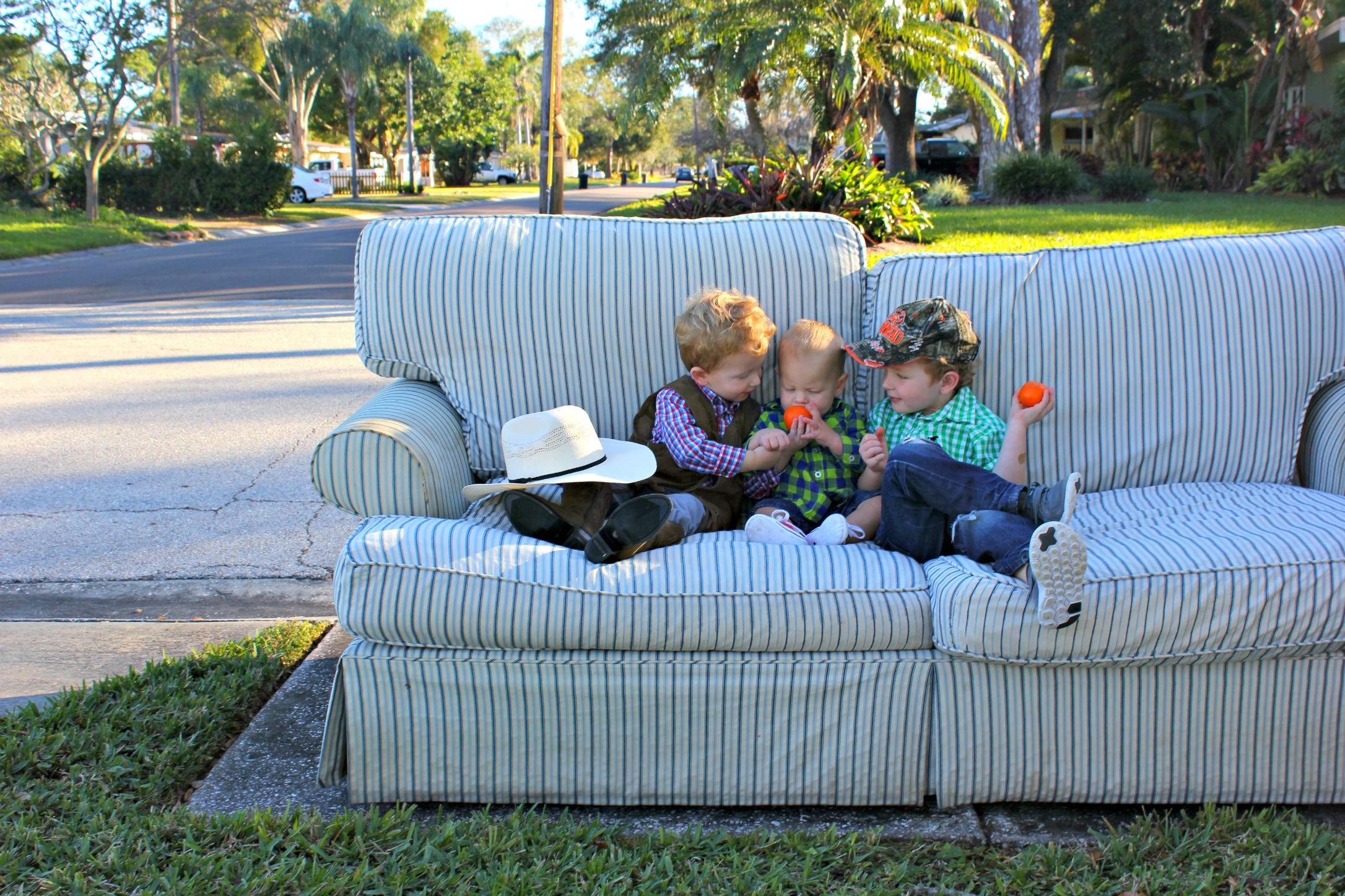 Child shop friendly sofa